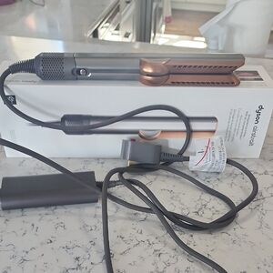 Dyson Airstrait Styler in Metallic Silver and Copper